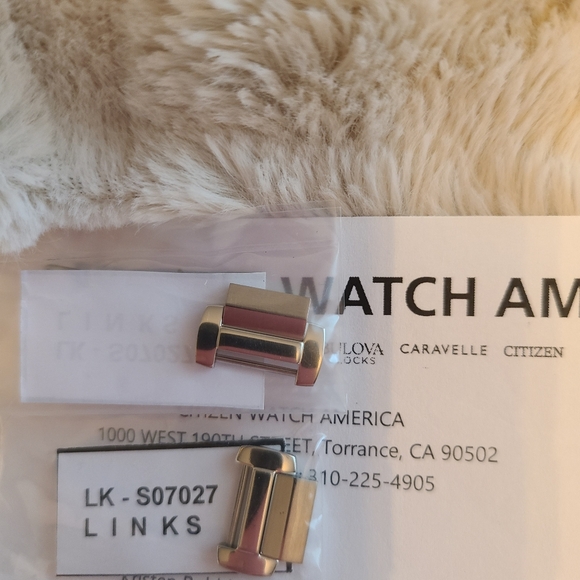 Citizen Eco Drive Captain Marvel Women's Watch - Picture 13 of 13